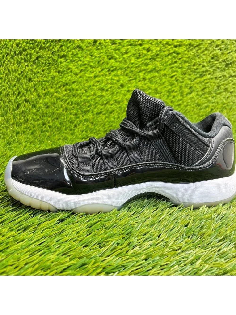Nike Air Jordan 11 Retro Low Boys Size 5Y Black White Basketball Shoes Sneakers